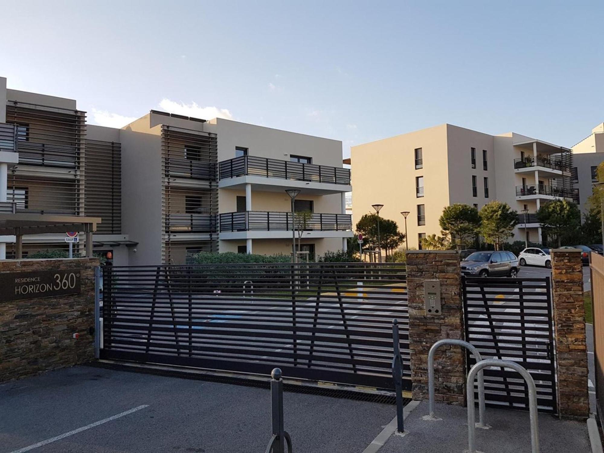 Appt Confort 3 Pieces Avec Terrasse Et Piscine A Saint-Raphael - Fr-1-226A-124 Kültér fotó